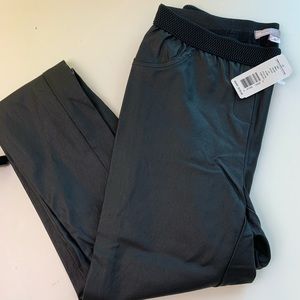 Faux leather legging